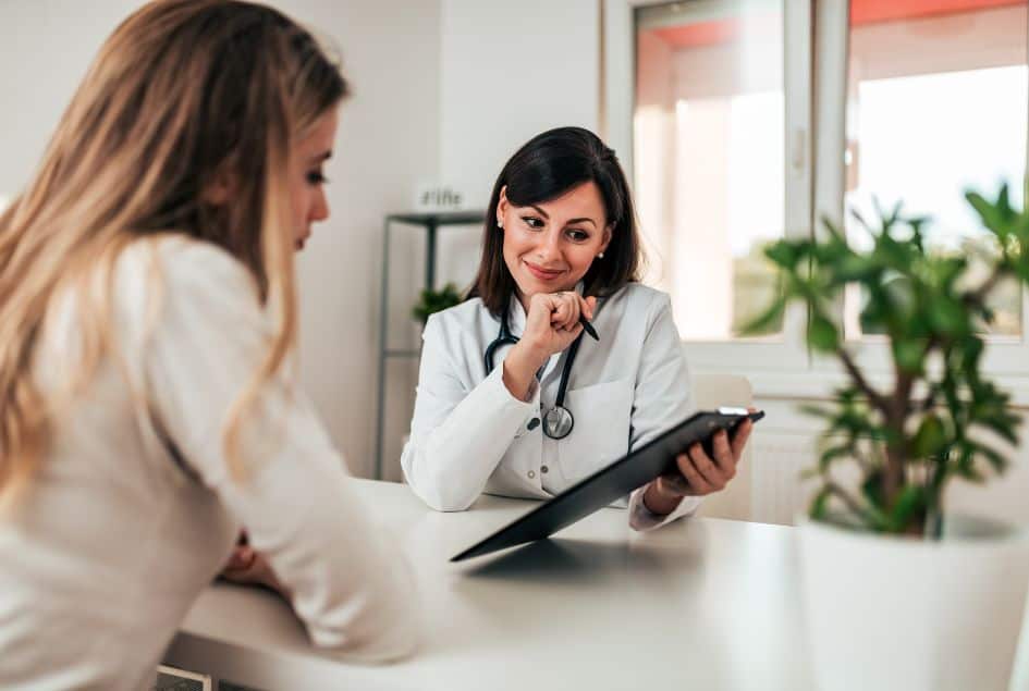 what can botox treat as a minimally invasive procedure? botox cosmetic can treat crow's feet, muscle contractions, worry lines, wrinkles, and fine lines and is fda approved
